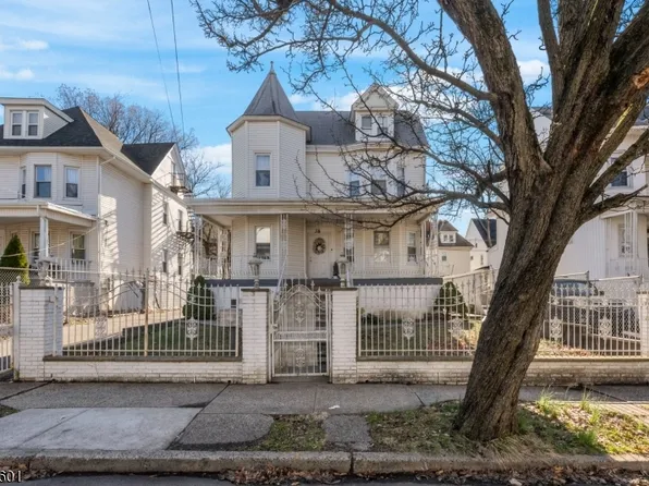 38 Nairn Pl, Newark City, NJ 07108