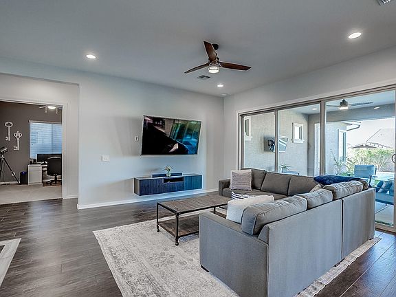 3rd image of 1426 E Milada Dr