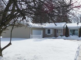 1316 Berkshire Dr, South Bend, IN 46614