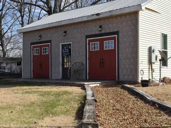 618 E Bellville St, Marion, KY 42064