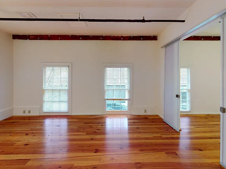 509 Baronne St #101 — Photo 27
