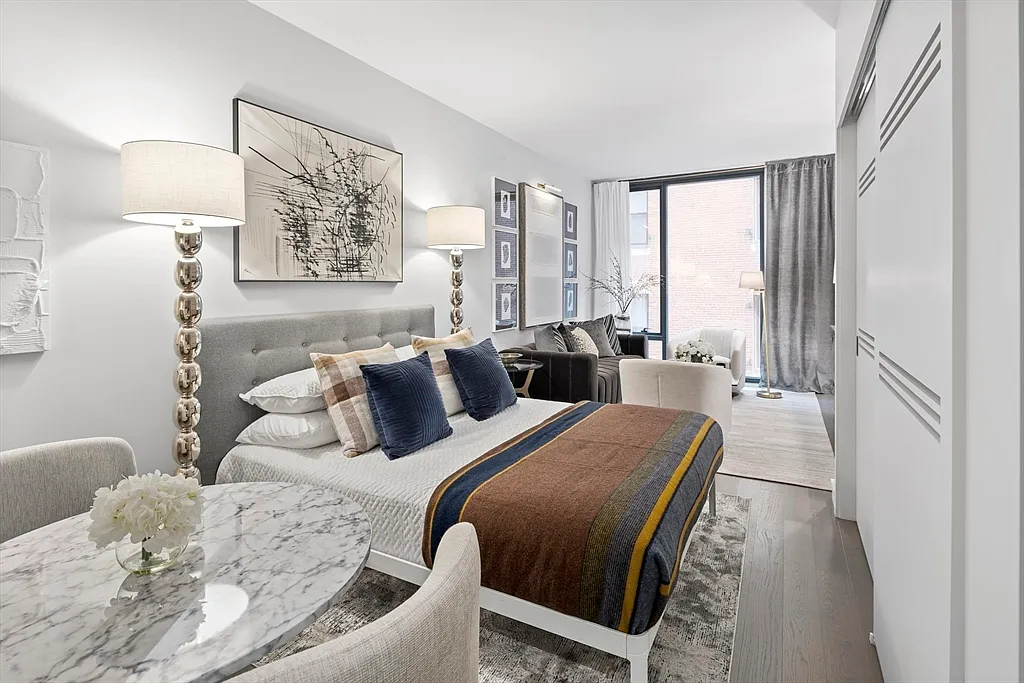 Studio, 1.0 bath, 456 sqft, $3,100 — Photo 1