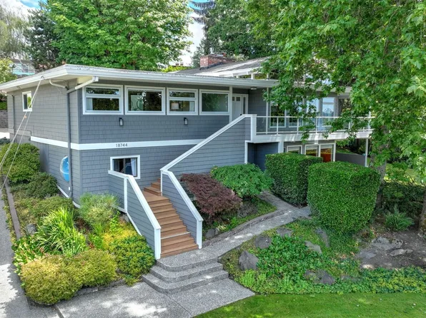 18744 Kenlake Place NE, Kenmore, WA 98028
