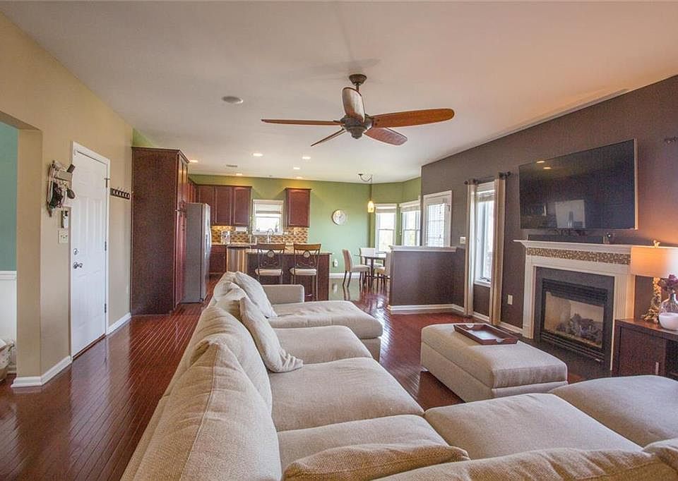 2134 Eagles Landing Dr, Nazareth, PA 18064 Zillow