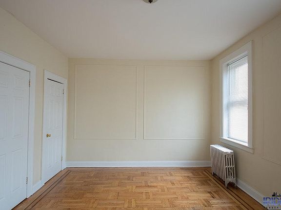 4th image of 494 Stuyvesant Ave #2BR