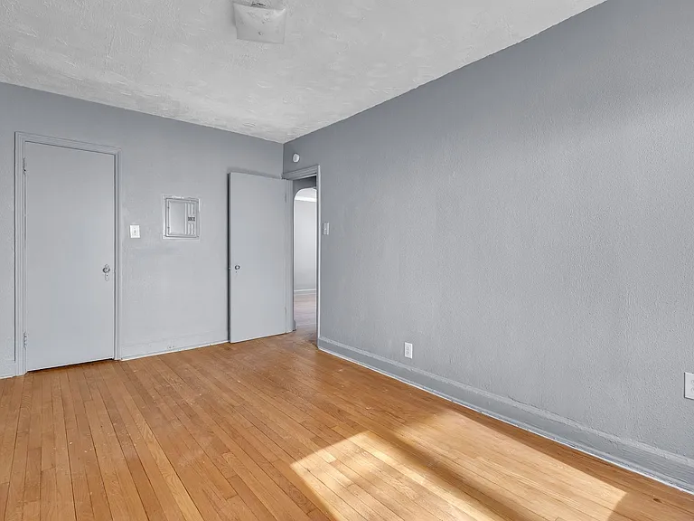 17701 Manderson — Photo 12