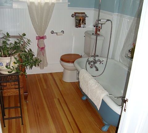 Main level bathroom