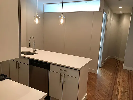 Rented by Lang Realty LLC | media 15