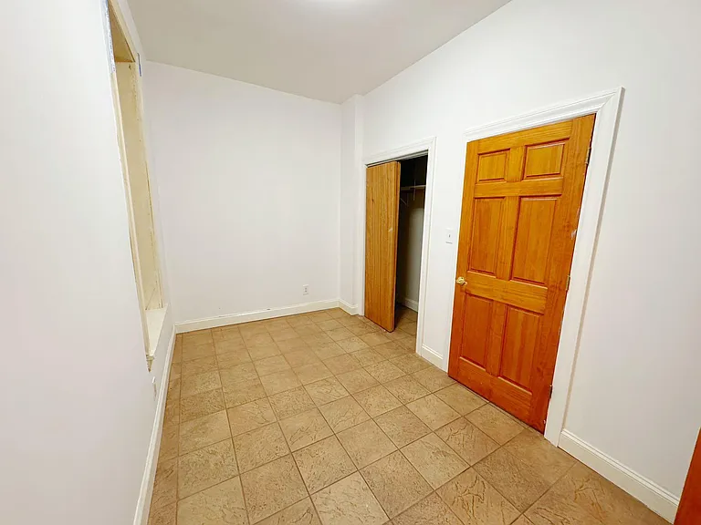 3612 S Wood St #1R — Photo 7
