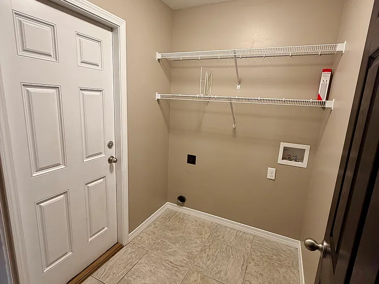 500 Baywood Ct — Photo 11