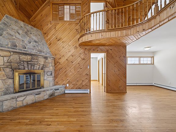 4th image of 408 Bull Mill Rd #2