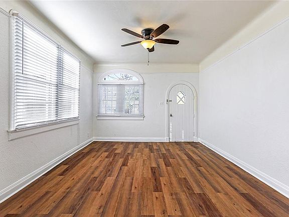 4th image of 4757-59 Baccich St