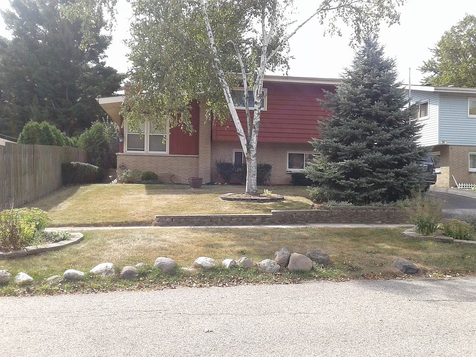 1st image of 87 Willow Dr