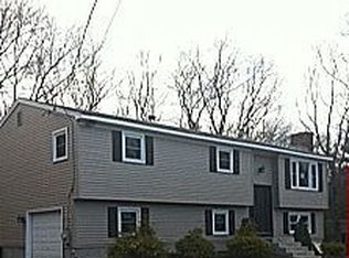 459 Camp Westwood Rd, Coventry, RI 02827