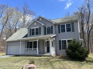 2149 Locust Ridge Rd, Pocono Lake, PA 18347