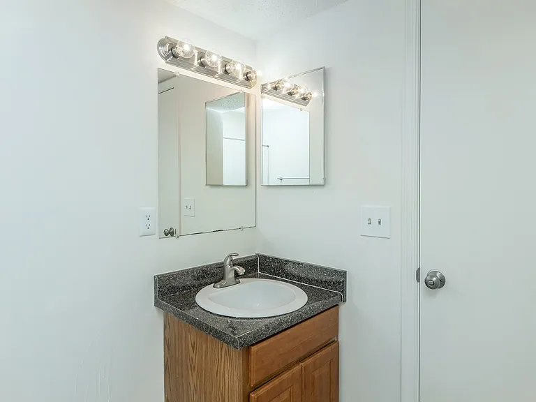 Mattox Landing Apartments — Photo 34