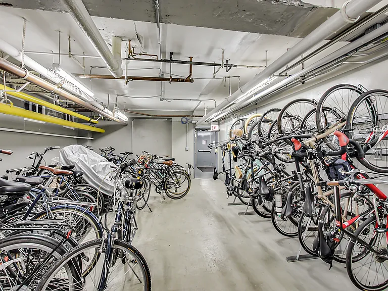 400 W Deming Pl #7K — Photo 44