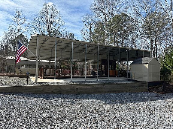 Retention Wall new in 2/2022