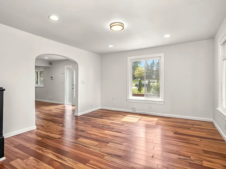 17130 Beck Rd — Photo 5