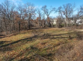 1425 42nd St SE, Cedar Rapids, IA 52403