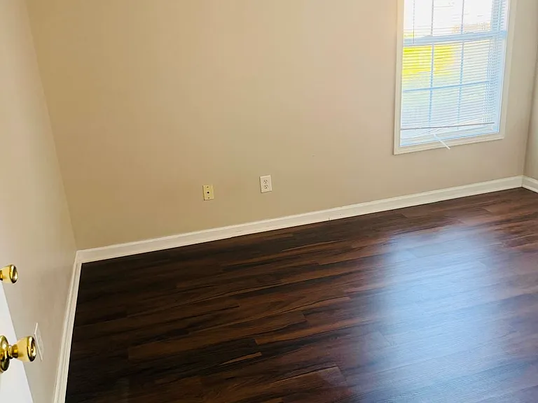 2932 Greyhawk Ln — Photo 23
