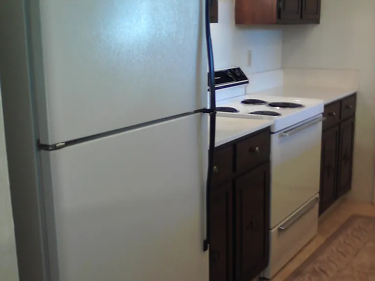 2431 Richmond Dr — Photo 7