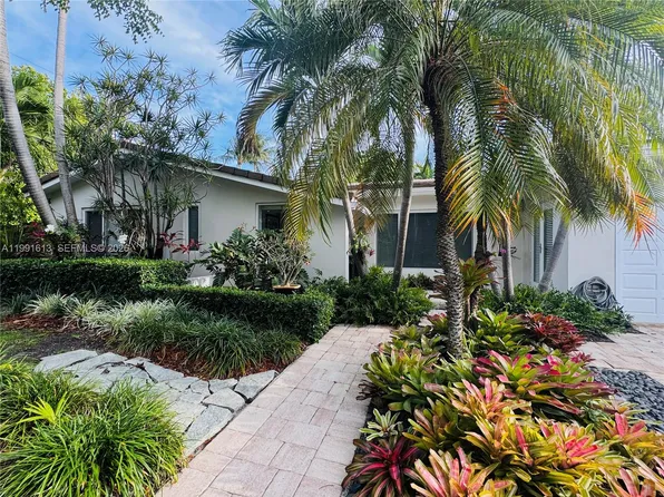 204 Westwood Dr, Key Biscayne, FL 33149