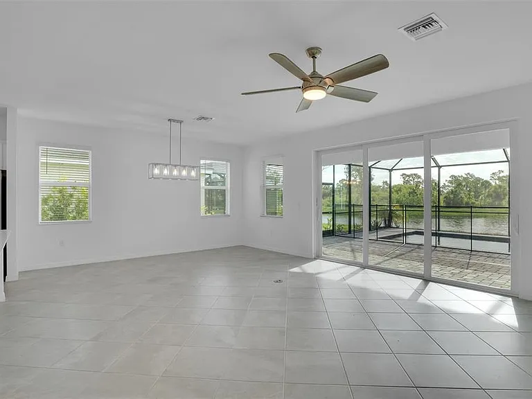 19100 Moscato Ct — Photo 5