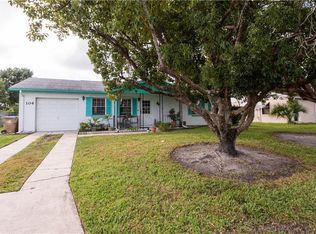 104 Fiesta Dr, Kissimmee, FL 34743