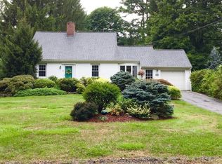 22 Edgebrook Rd, Framingham, MA 01701