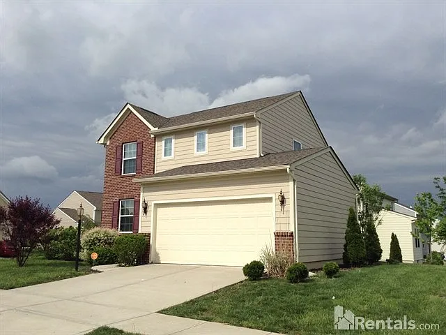85 Haverstraw Pl photo 1