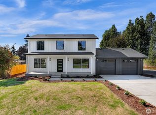 225 10th St, Blaine, WA