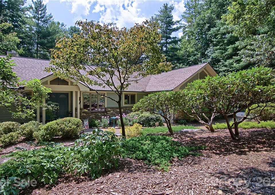 1st image of 2009 Mountain Ash Cir