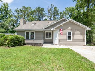 429 Greenlake Dr, Hopkins, SC 29061
