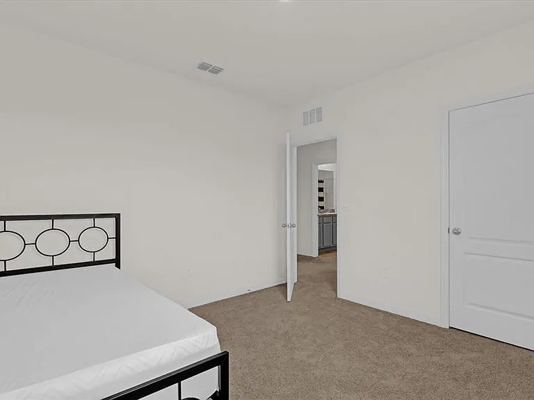 1444 Berry Ln — Photo 22