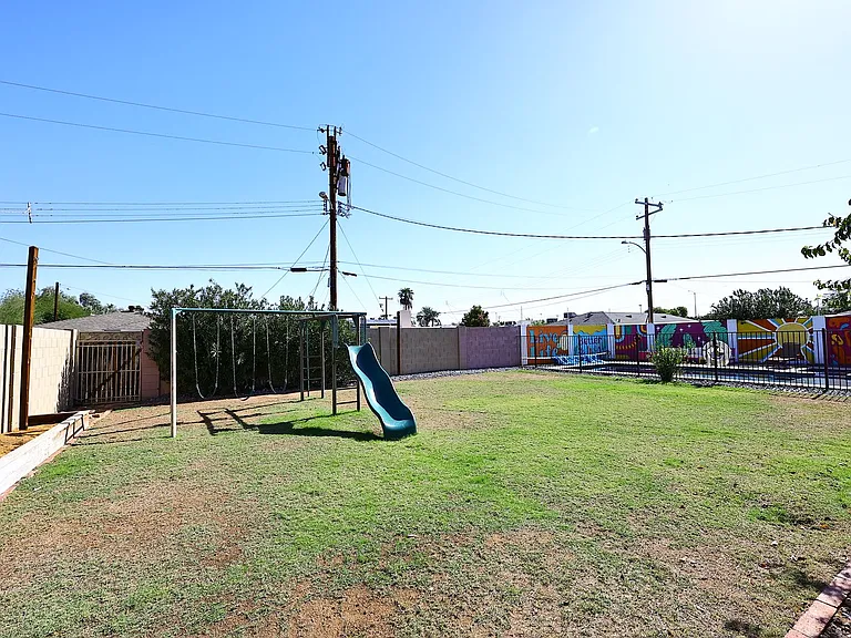 3413 N 16th Dr — Photo 9