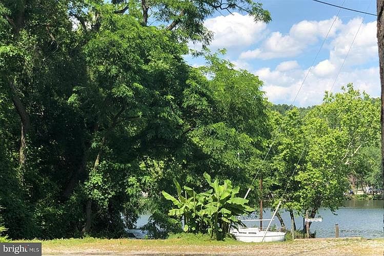 Moorings Of Occoquan Condominiums 12713 Gordon Blvd Woodbridge VA Zillow