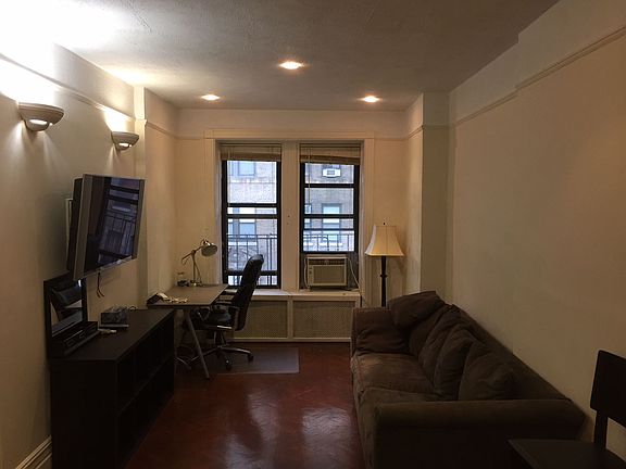 2nd image of 254 W 88th St APT 4A