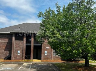1009 Ancestry Dr, Fayetteville, NC 28304