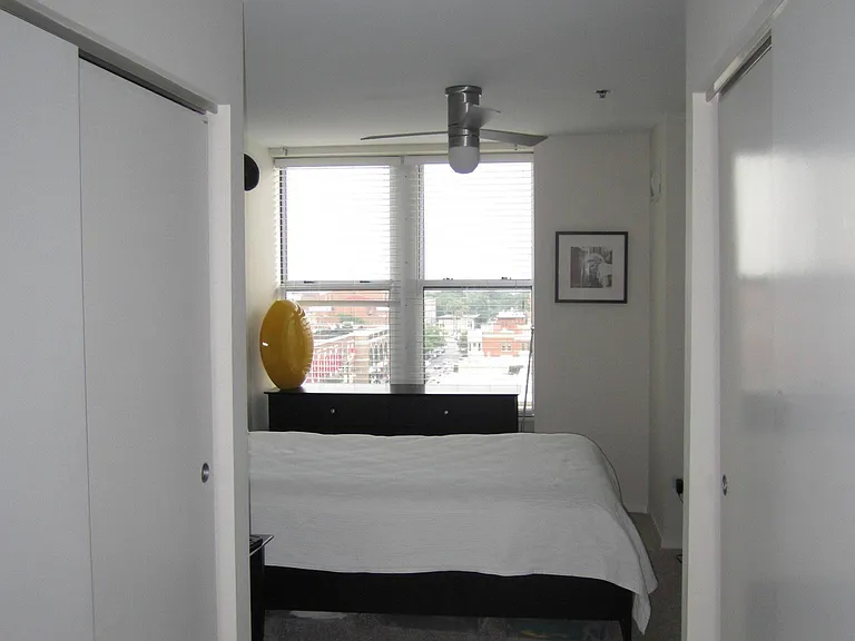 1546 N Orleans St #906 — Photo 5