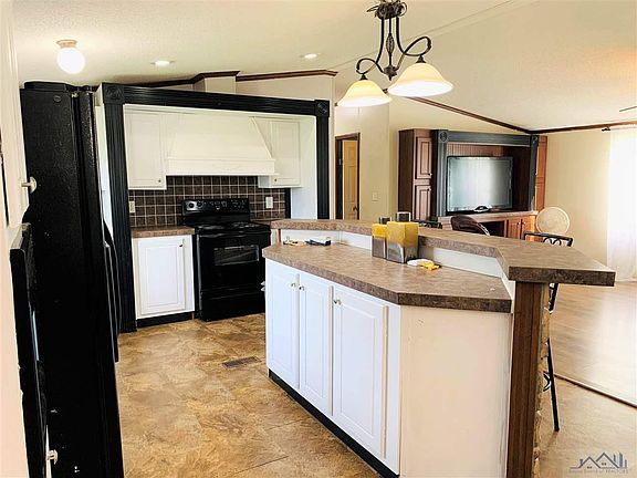 5th image of 371 John Edward Ln