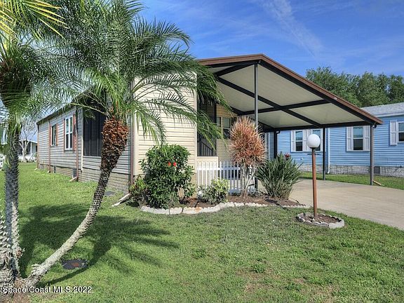 2nd image of 1223 Calusa Dr