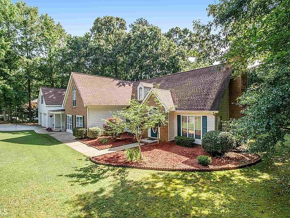 4th image of 1319 Yarborough Dr