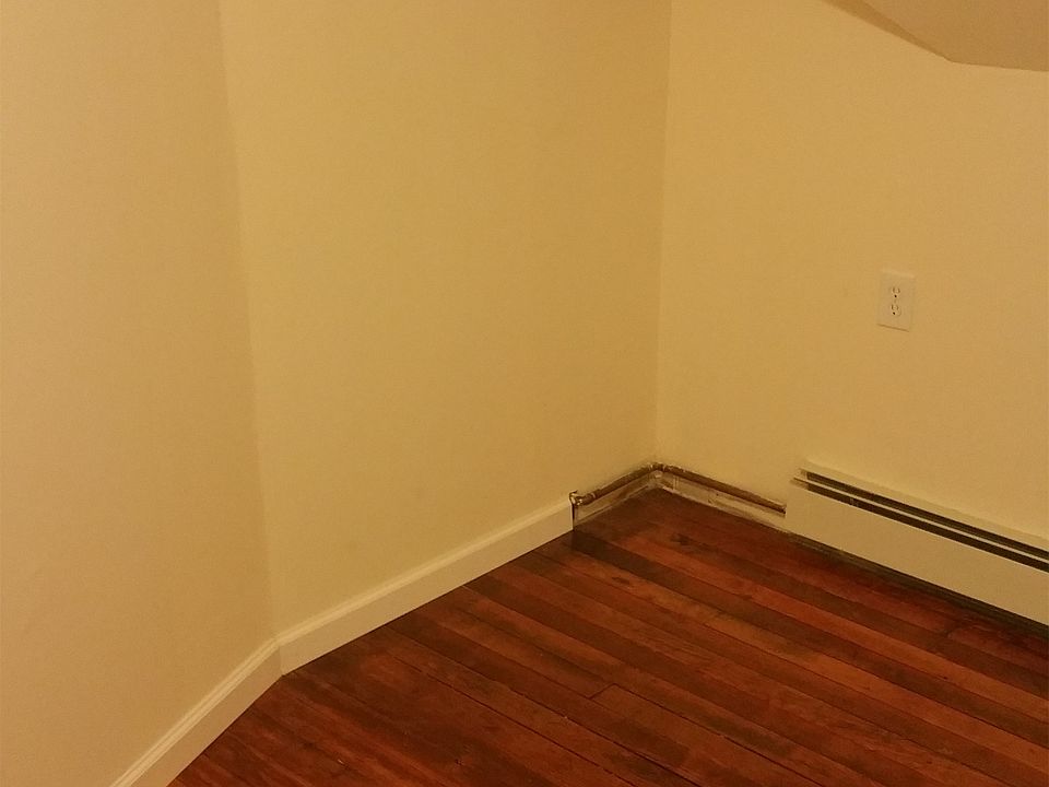 2nd image of 3802 Main St