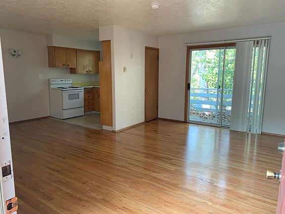 2nd image of 4540 SW Dogwood Ln APT 13
