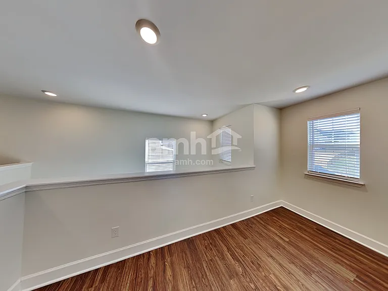 4501 Tarpon Dr — Photo 12