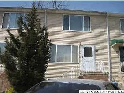 37 Greenfield Ct, Staten Island, NY, 10304