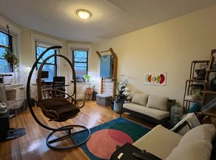 376 Riverway APT 14, Boston, MA 02115