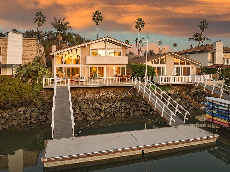 1st image of 2957 Seaview Ave