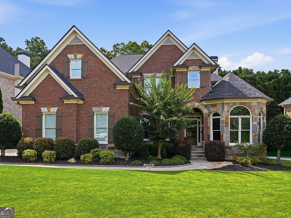 1st image of 272 Beech Tree Holw